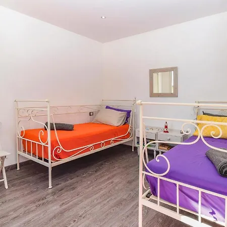Two-bedroom Holiday In Imperia *
